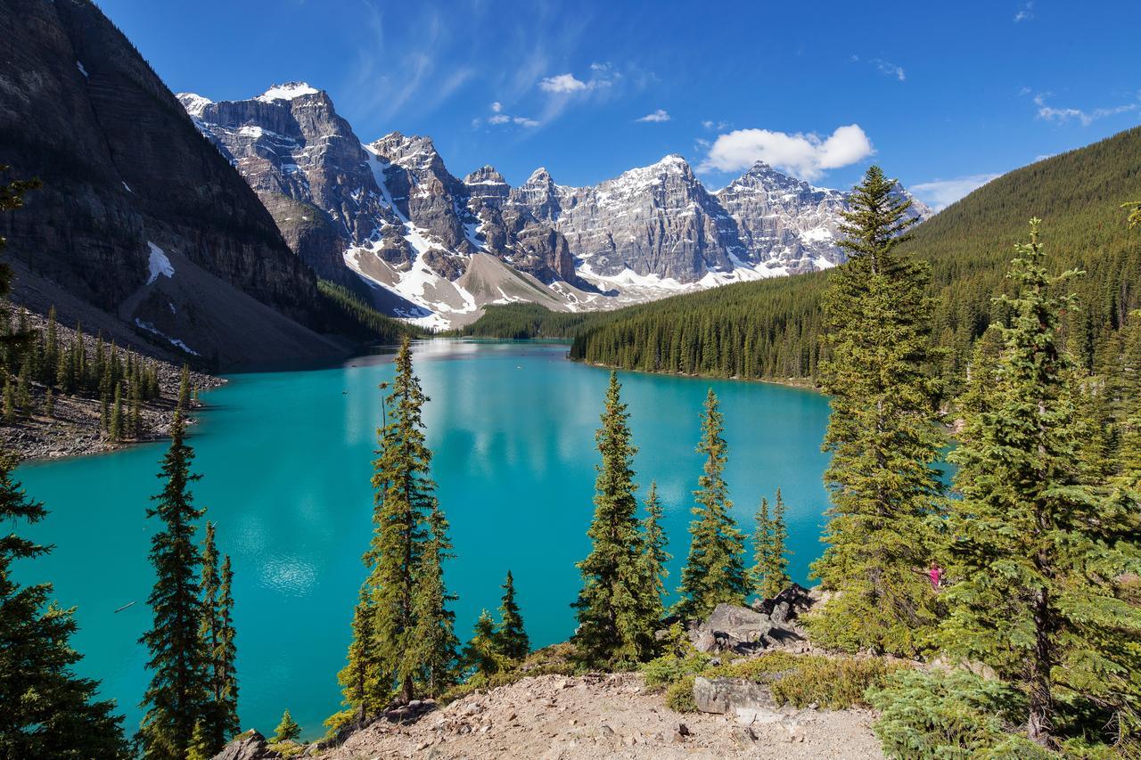 Moraine Lake Lodge Лейк-Луиз Экстерьер фото