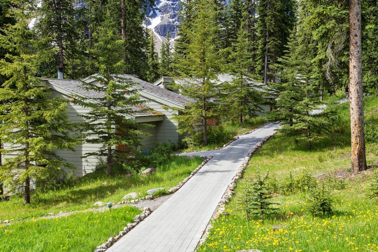 Moraine Lake Lodge Лейк-Луиз Экстерьер фото